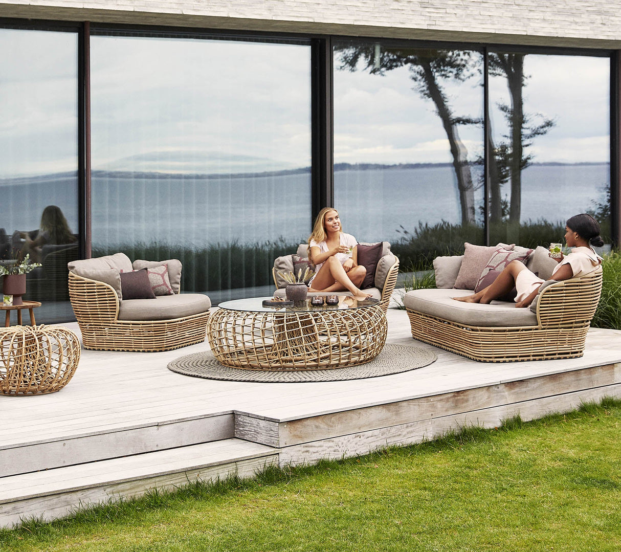 Basket 2-seater sofa