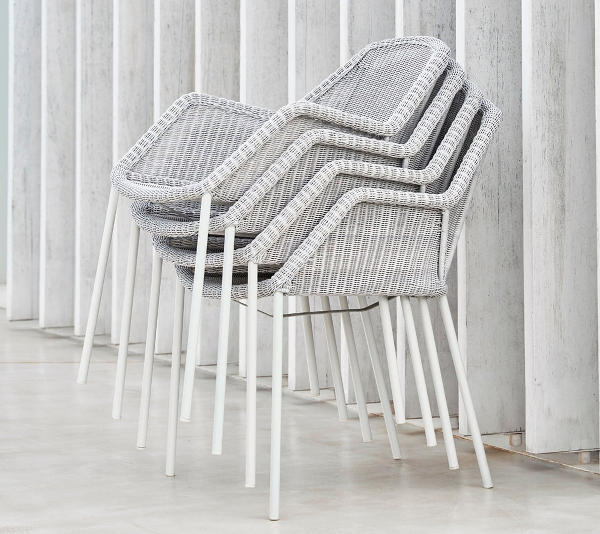 Breeze chair, stackable