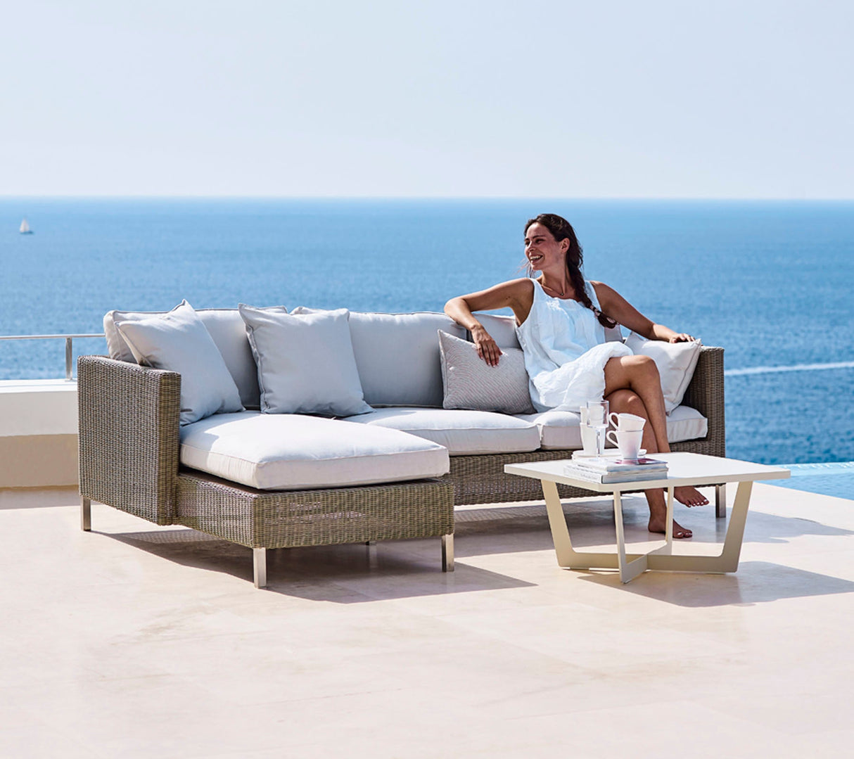 Connect modular lounge sofa with chaise longue