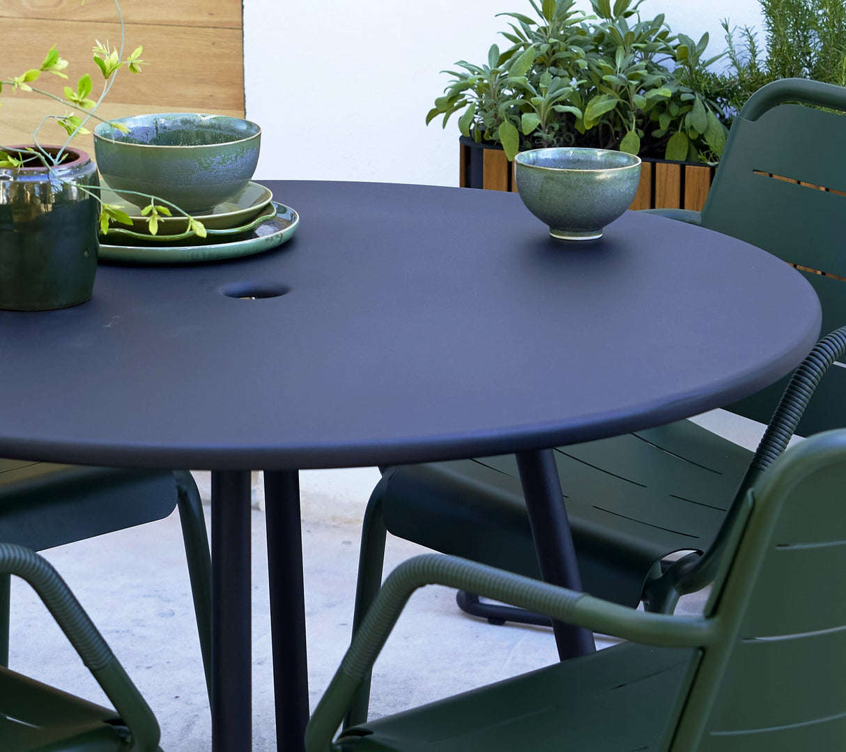 Area table, dia. 110 cm