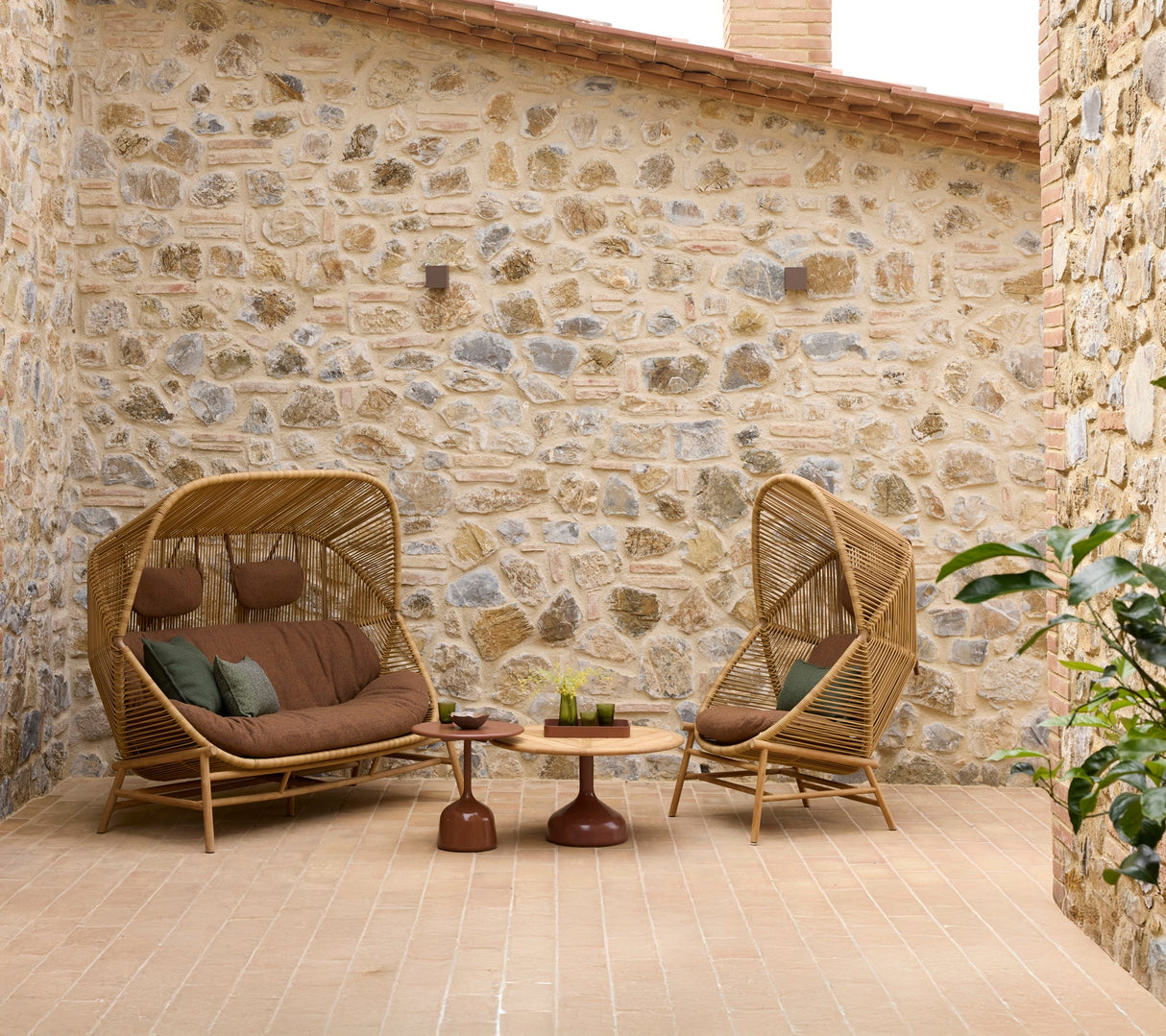 Hive 2-seater sofa