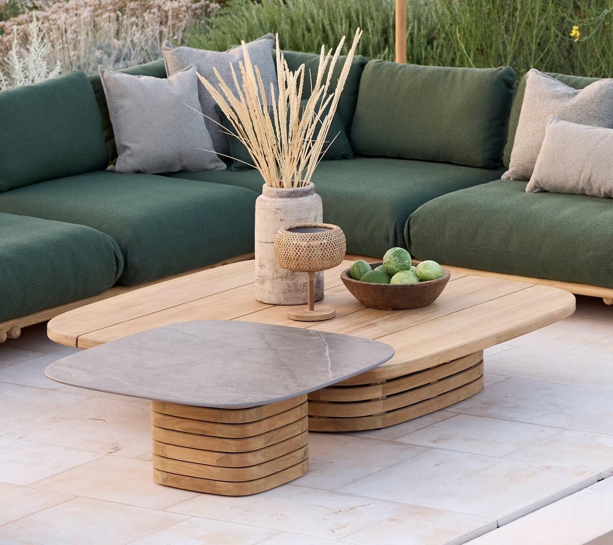 Mellow coffee table, square - small