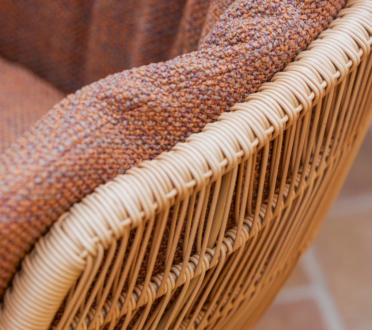 Stay chair, stackable