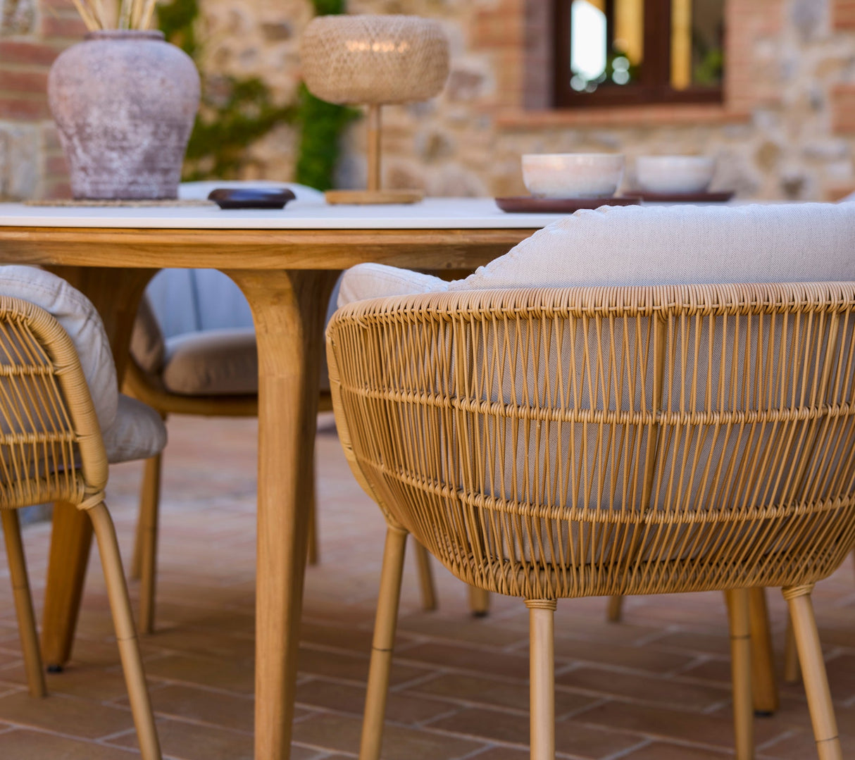 Stay chair, stackable