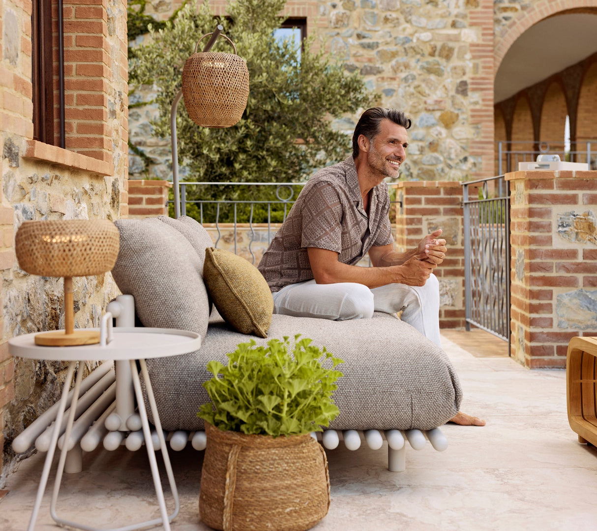 Sticks platform, corner sofa large