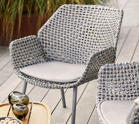 Vibe lounge chair