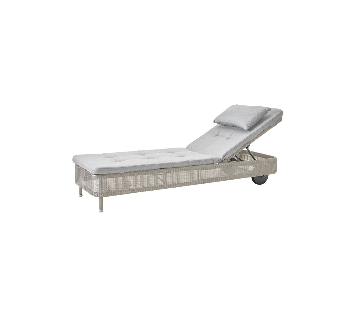 Presley sunbed