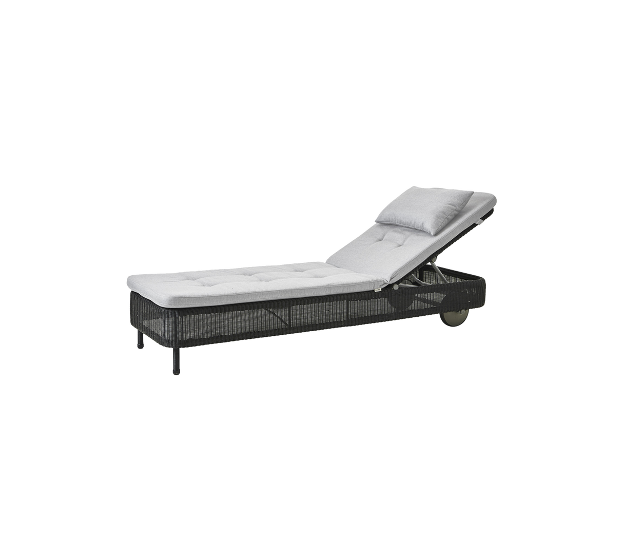 Presley sunbed