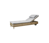 Presley sunbed