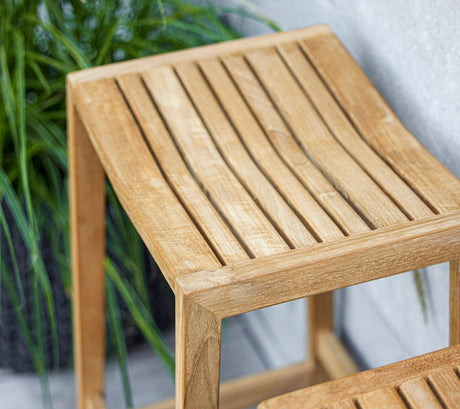 Flip bar chair