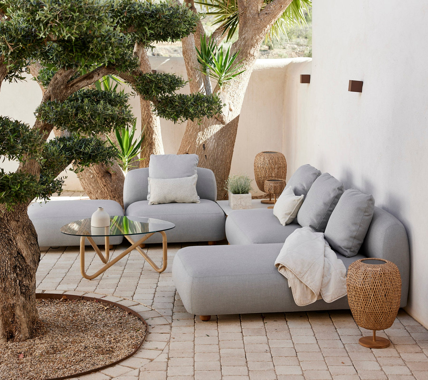 Capture chaise lounge module sofa