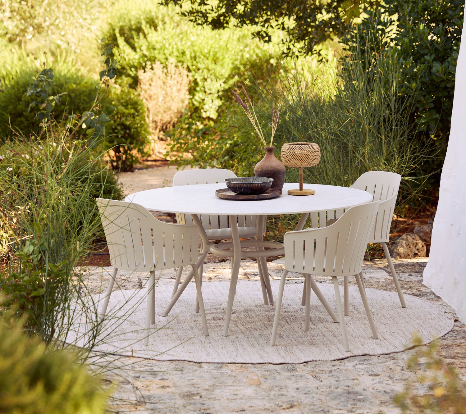 Joy dining table, dia. 120 cm