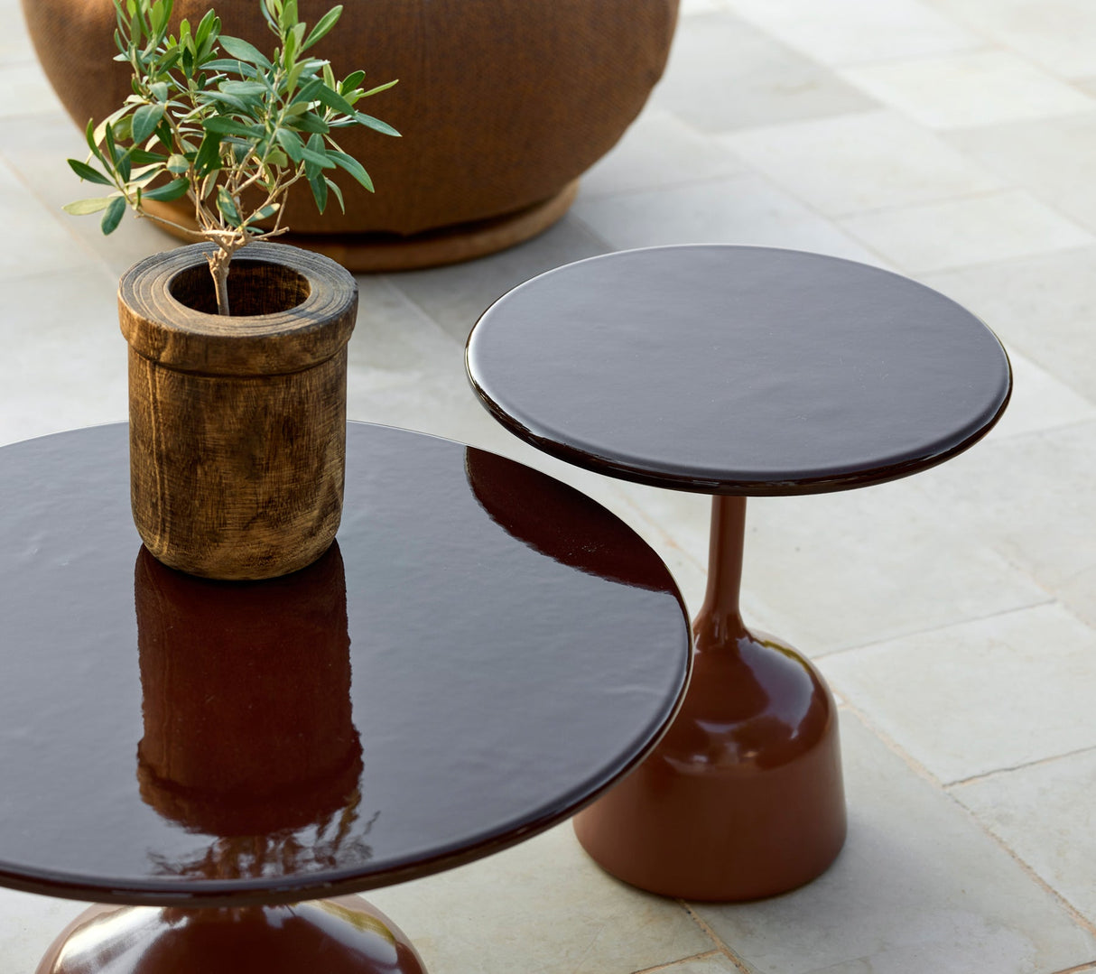 Glaze coffee table, large