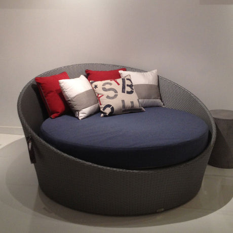 Hallo Round Daybed