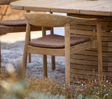 Mellow dining table, square