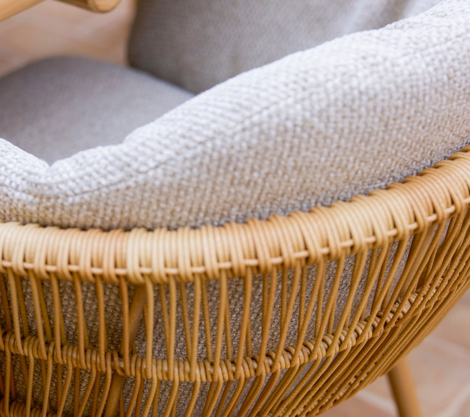 Stay chair, stackable
